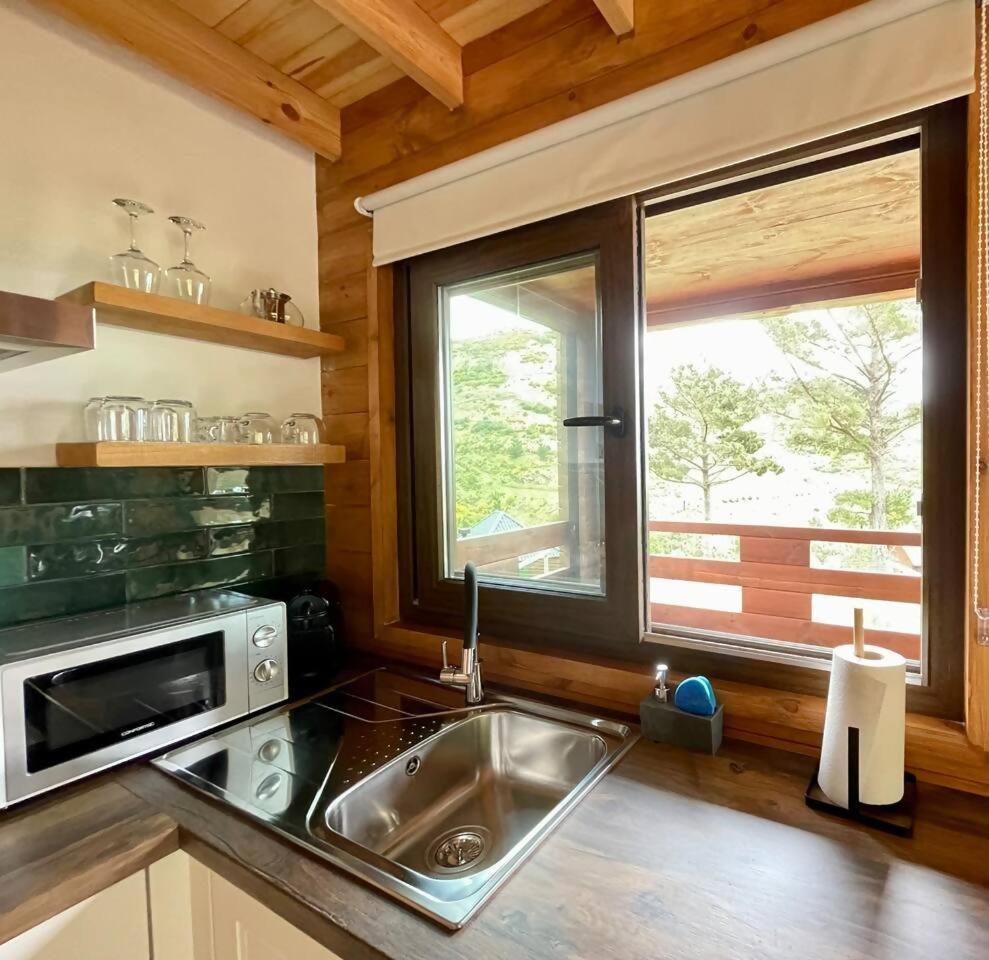 Mountain Eco Shelter 7 Otel Funchal Dış mekan fotoğraf